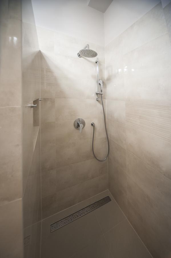 Przestronny Very Berry W Poznaniu Z Dwiema Sypialniami By Renters Apartment
